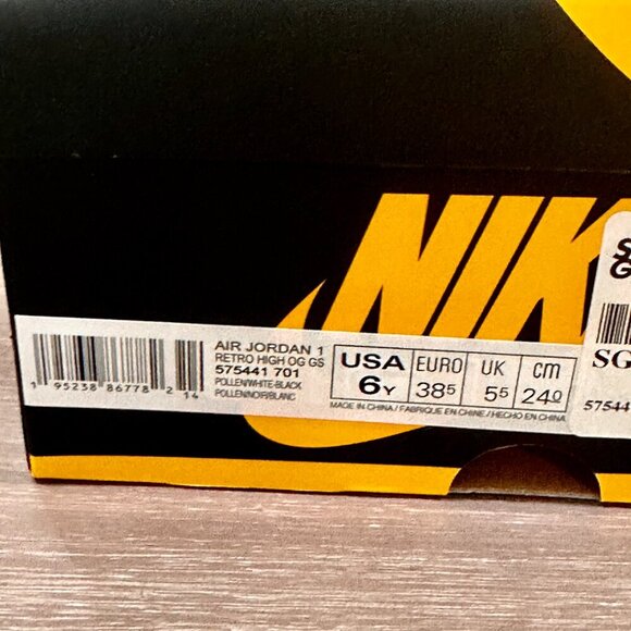 AIR JORDAN 1 RETRO HIGH OG GS 575441 701 POLLEN/WHITE/BLACK SIZE 6Y - Picture 5 of 8